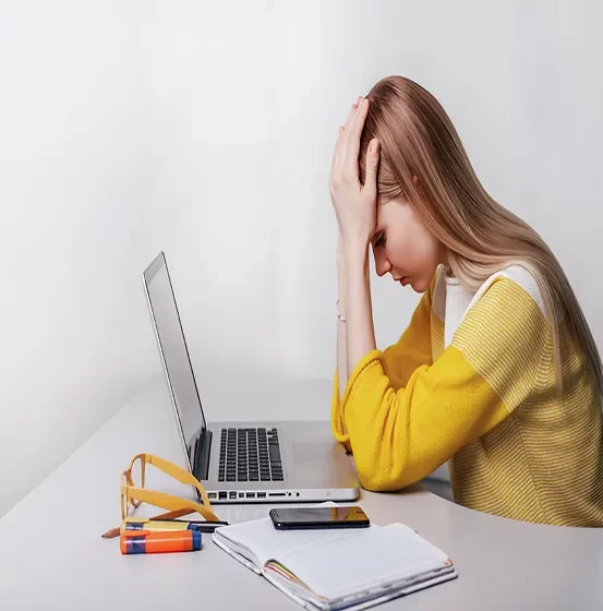 Istraga uznemiravanja na internetu detektiv