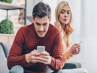 Digitalno neverstvo u vezi ili braku detektiv